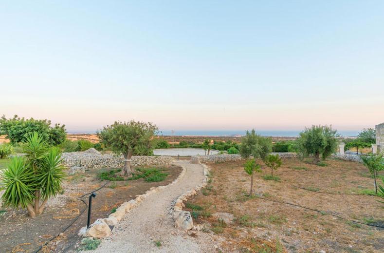 Baglio Cella - Appartamenti Per Vacanze Modica Bagian luar foto