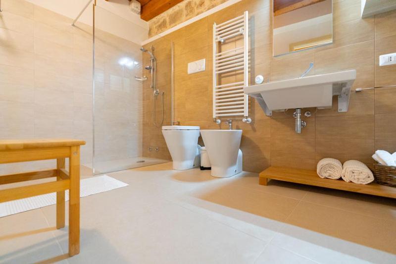 Baglio Cella - Appartamenti Per Vacanze Modica Bagian luar foto