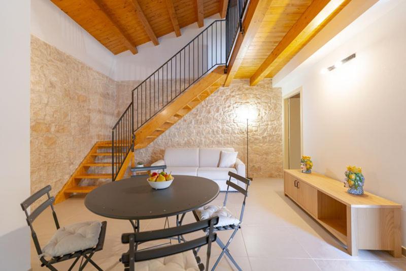 Baglio Cella - Appartamenti Per Vacanze Modica Bagian luar foto